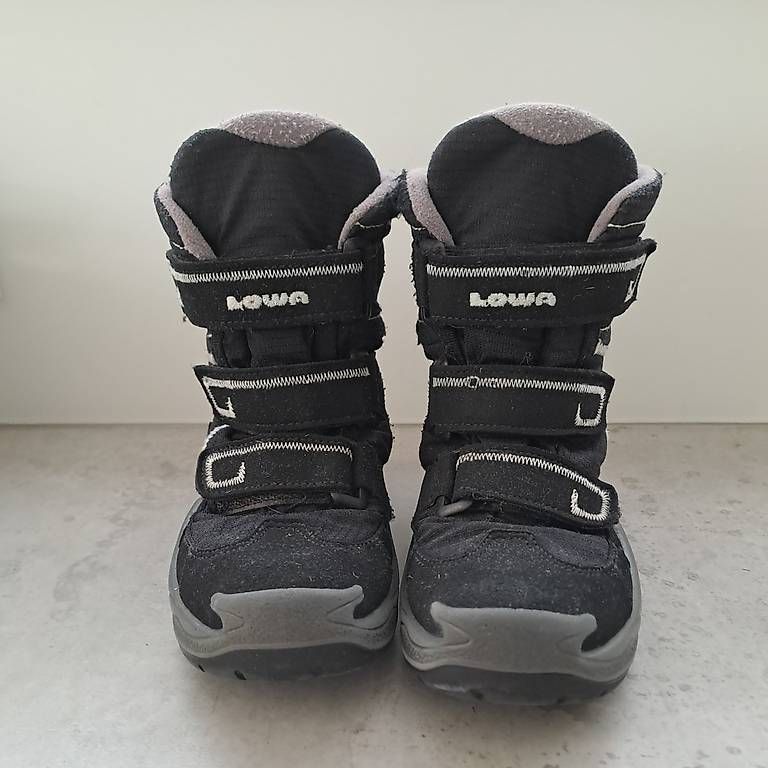 Lowa Scarpe per ragazzi: Lowa Winterstiefel Gr. 31 – Usato da Stein AR venduto da foxtown2 1