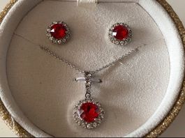 Set Kette mit Ohrringe mit Original Swarovski Kristal