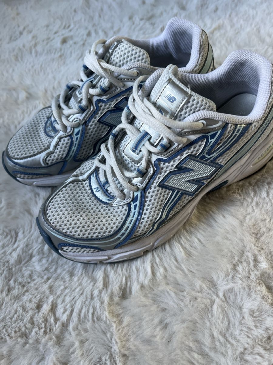 New Balance Scarpe da uomo: New balance 740 blanche et turquoise  – Usato da Vauffelin venduto da lia_957c 1