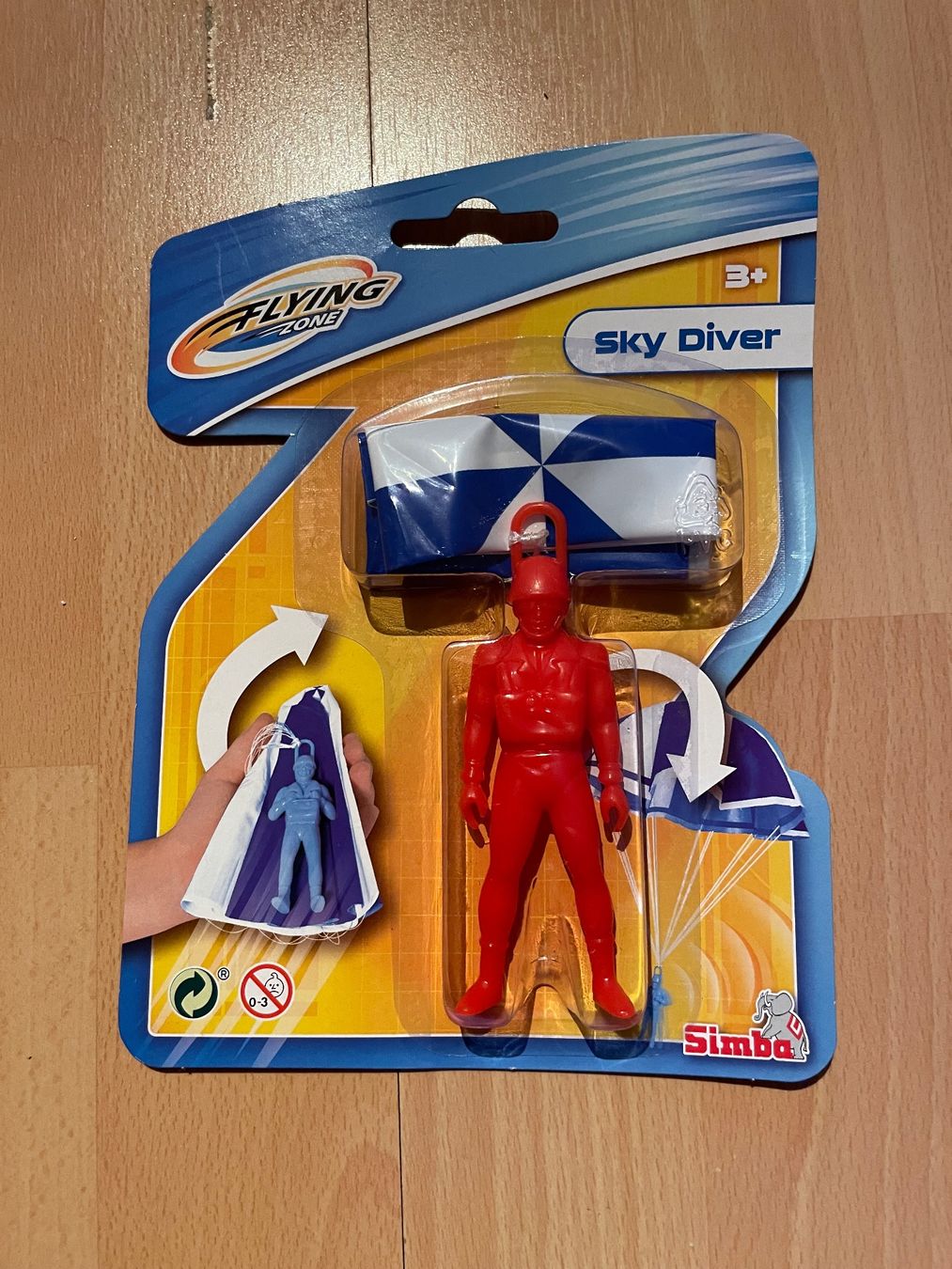 Jouets: Parachutiste Jouet Simba Flying Zone – D'occasion à Oron-la-Ville par W.XIX