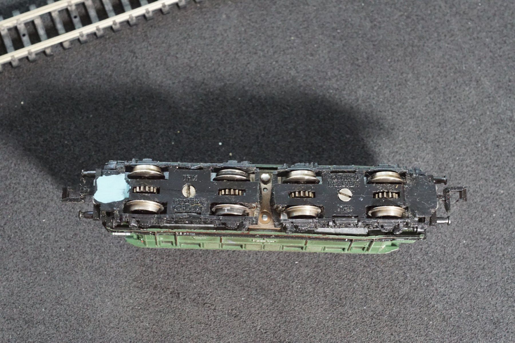 Modellini di ferrovie: DB BR 144 183-3 grün Spur N – Usato da Gränichen venduto da iknow 3