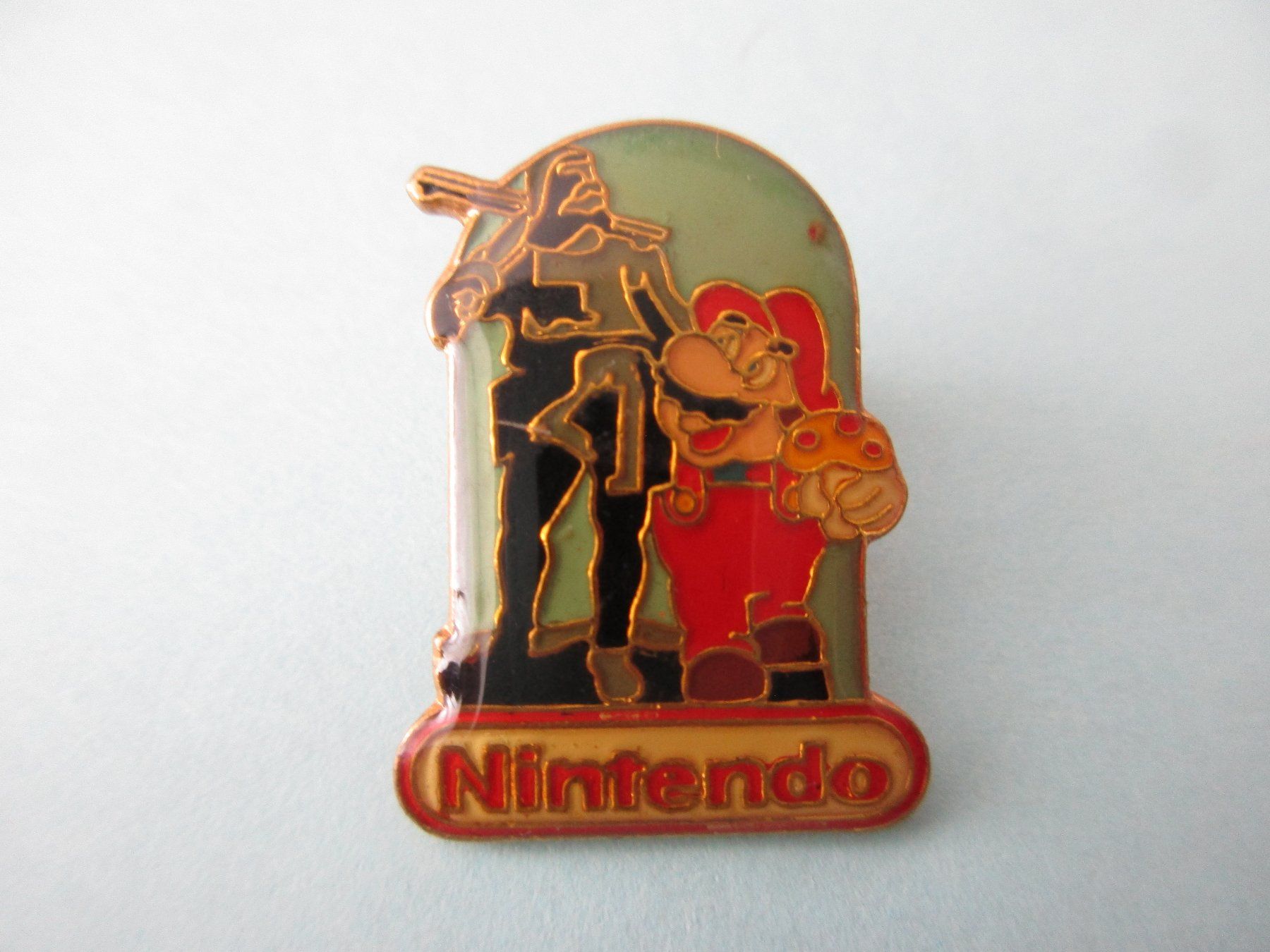 Nintendo Plaketten & Abzeichen: Super Mario mit Willhelm Tell / PIN / NINTENDO – Gebraucht aus Eschenbach LU von Jack1711