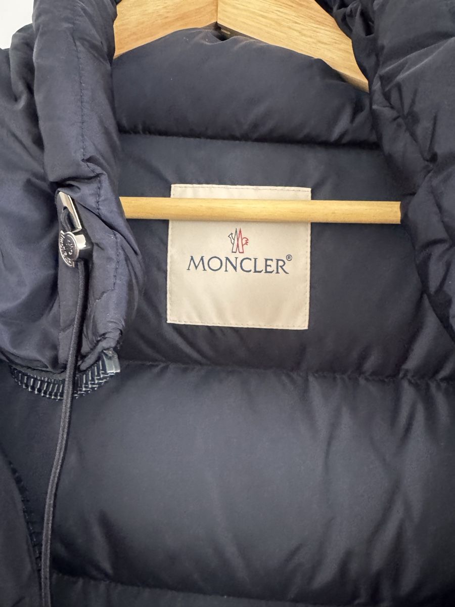 Moncler Manteaux: Moncler Daunenmantel – D'occasion à Herzogenbuchsee par SandraV 2