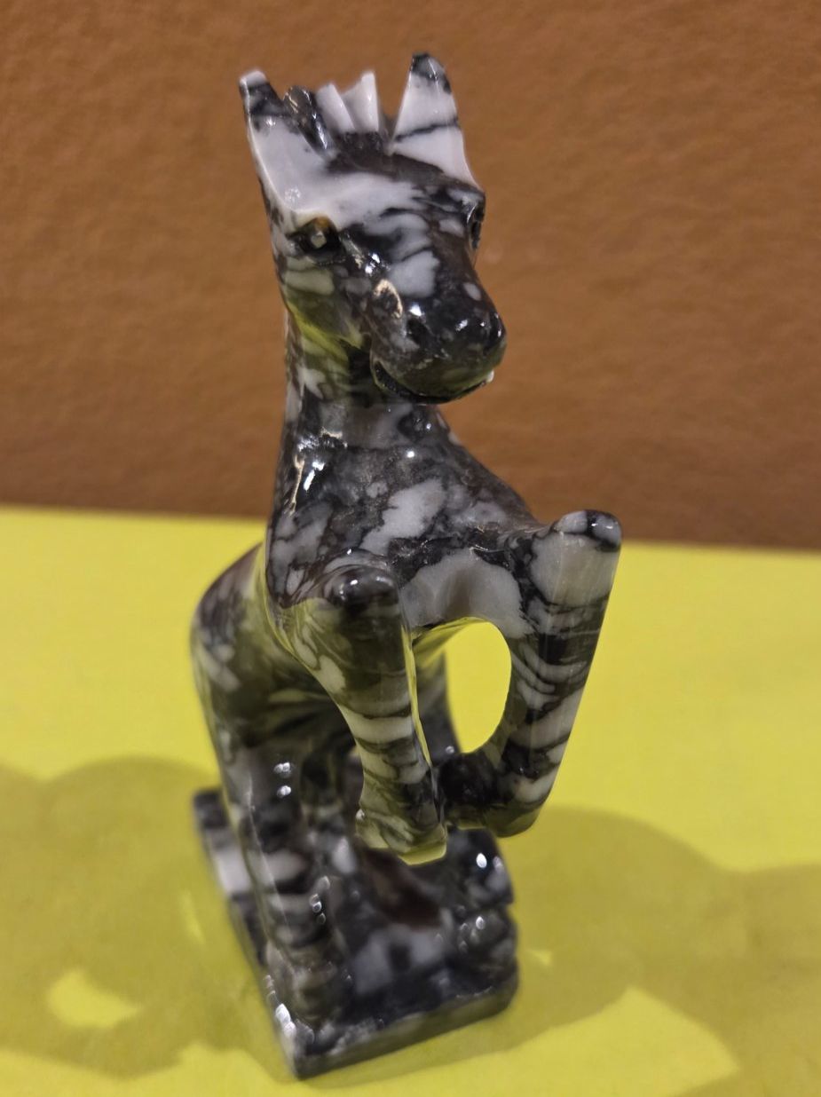 Sculture & Statue: Pferd 12cm aus Marmor – Nuovo (secondo la descrizione) da Roggliswil venduto da Mabelco 1