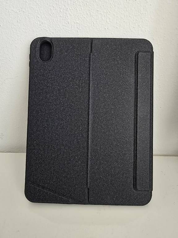 Covers & Borse: Custodia iPad con tastiera  nuova – Nuovo (secondo la descrizione) da Pura venduto da Andy_the_dealer 1