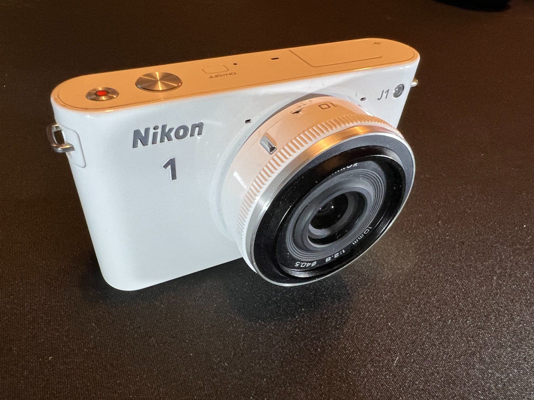 Nikon Appareil photo: Nikon 1 J1 mit Objektiv – D'occasion à Uster par Stoessda