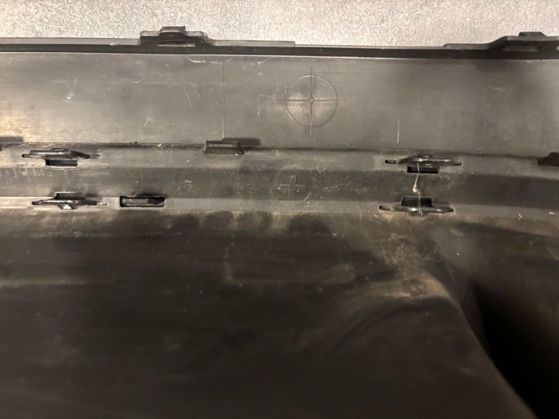 Duftöldiffusoren: Original Mercedes Benz E43 AMG Limousine Heckdiffusor Black – Gebraucht aus Lengnau BE von 4ConsultingSolutions 6