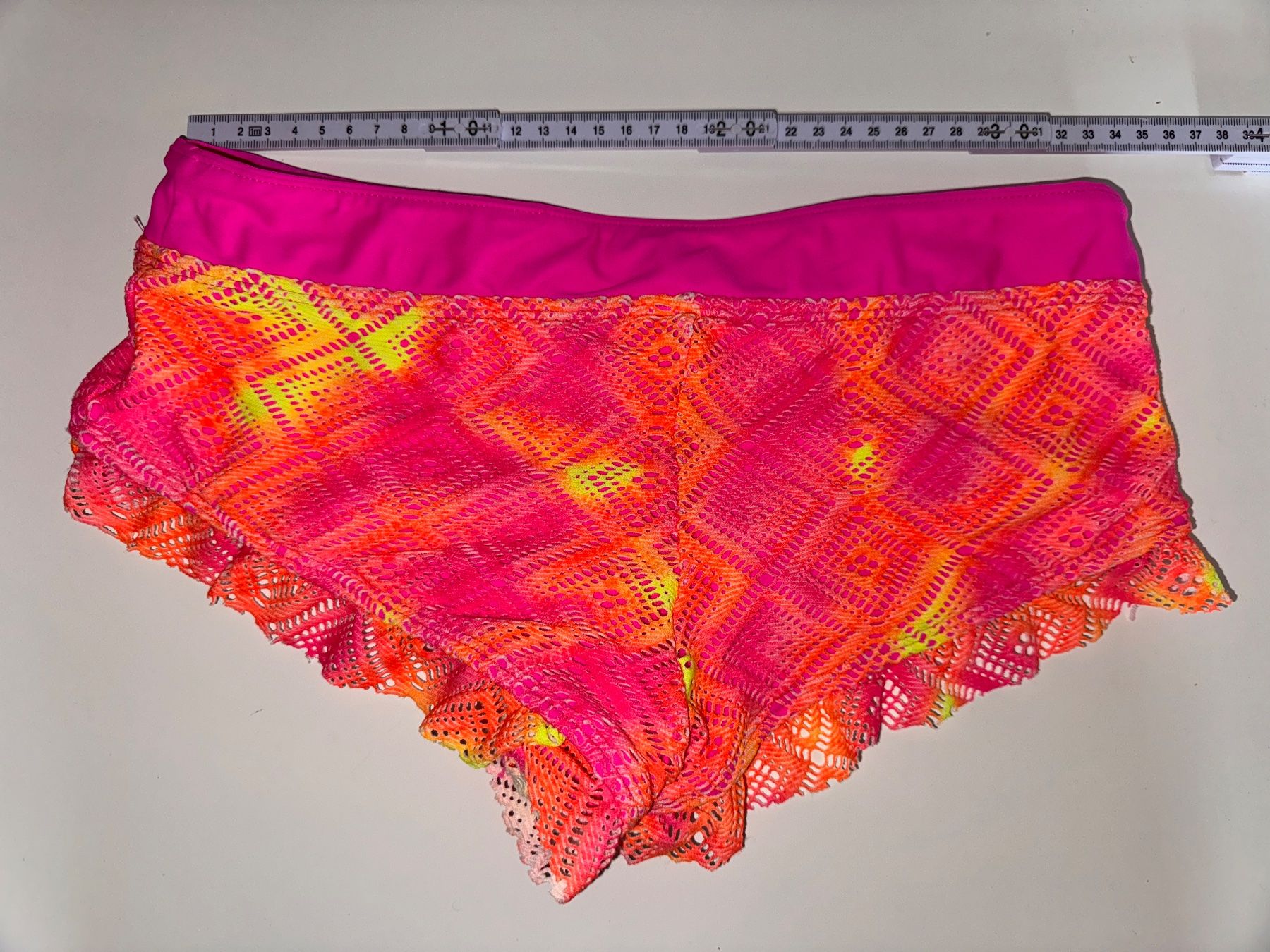 Costumi da bagno & Bikini: Bunte Bikini Hose Gr. S – Usato da Grosswangen venduto da shoes.bags.and.co