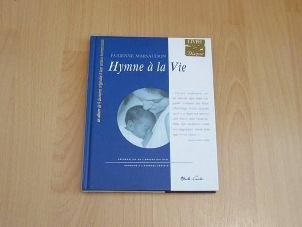 Libri: Hymne à la Vie – Usato da Neuchâtel venduto da Dualseele