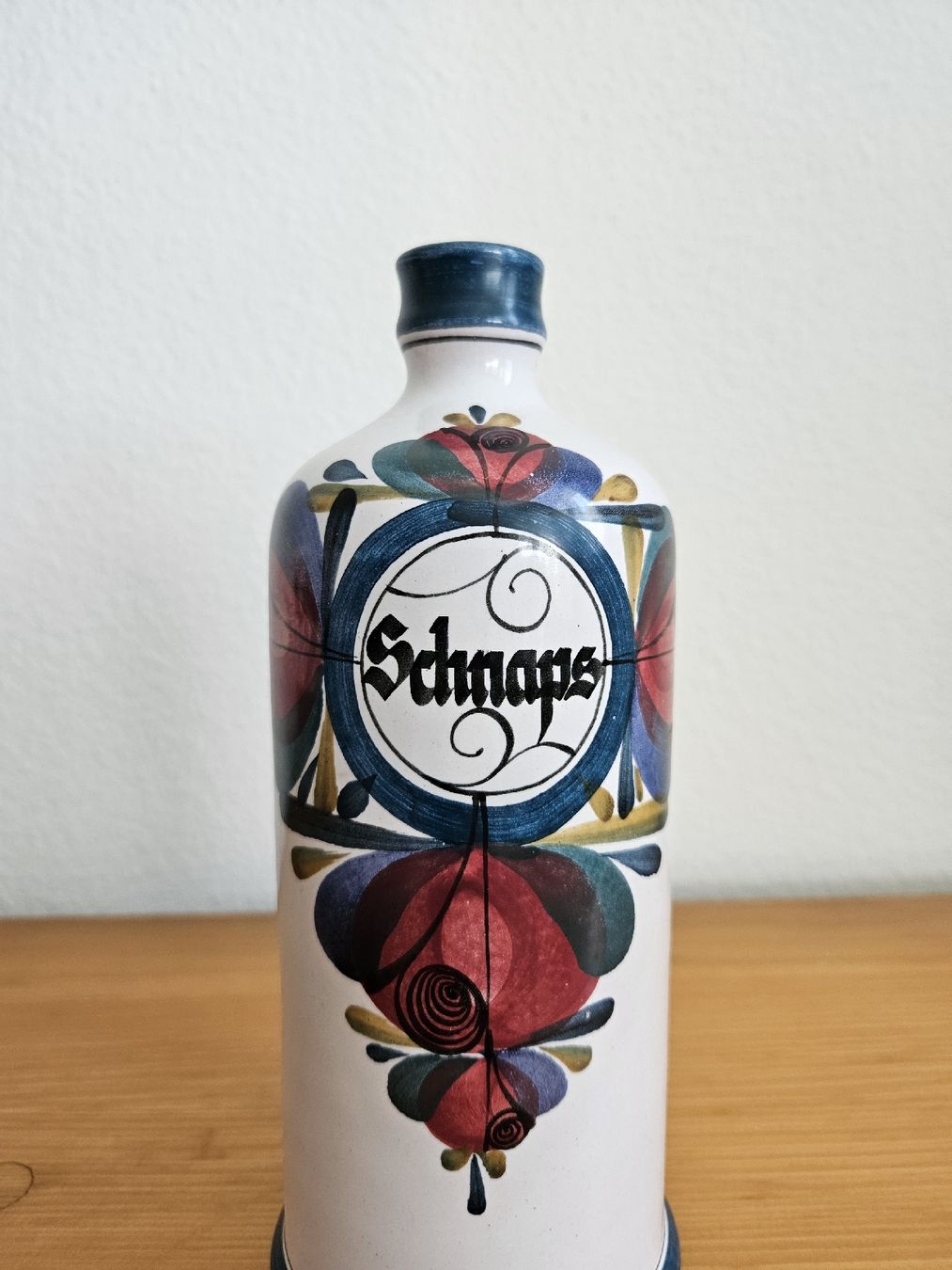 Sonstiges: Luzerner Keramik 'Schnaps' Gefäss handbemalt ca. 1960 – Gebraucht aus Wiezikon b.Sirnach von wiezikon.vintage 1