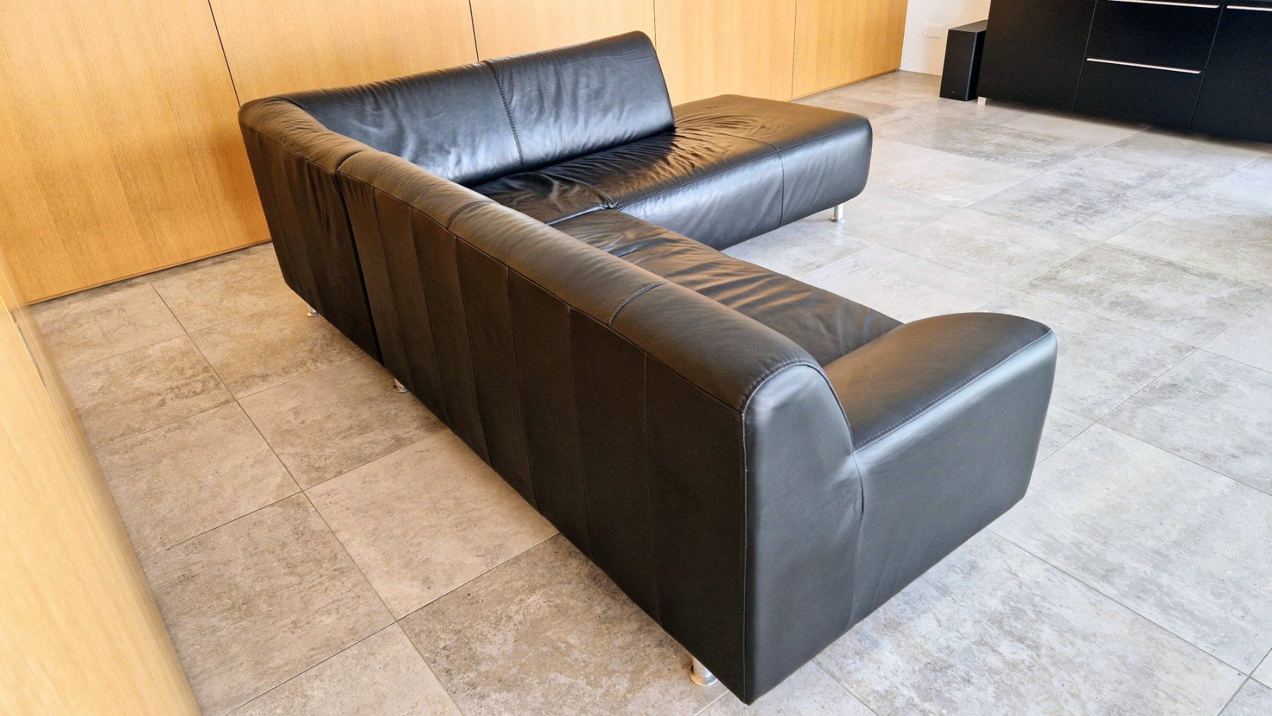 Divani: Schwarzes Eck-Ledersofa – Usato da Niederbipp venduto da MusikNG 2