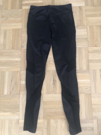 Leggings noir avec bandes transparentes