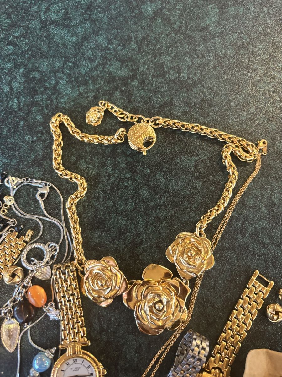 Altri gioielli: Lot bijoux avec joli collier – Usato da Grandcour venduto da Fofe27 1