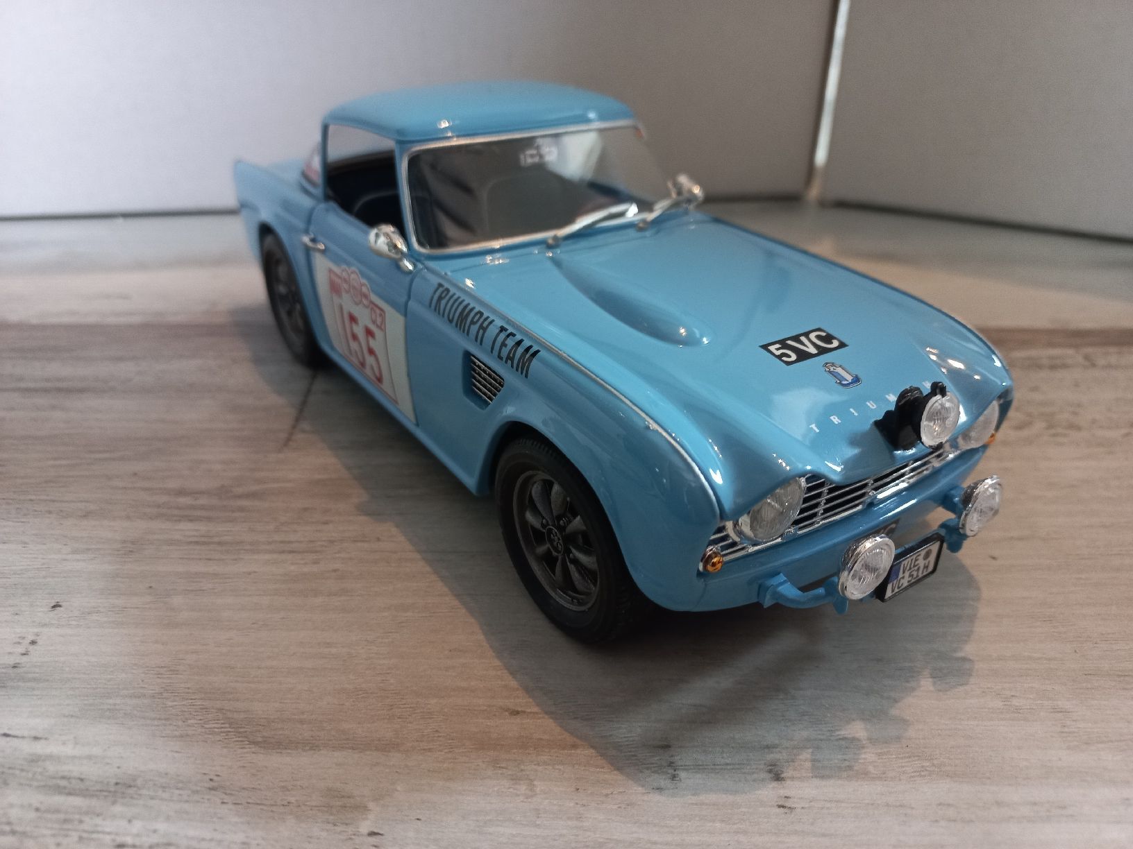Triumph Modellini d'auto: Triumph TR4 Rally 1/18 Jadi – Usato da Attalens venduto da remy_s00