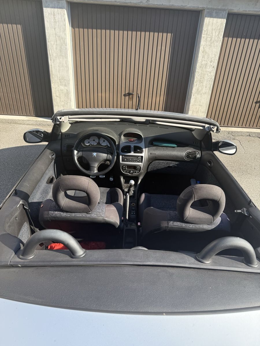 Peugeot Autos: Peugeot 206 cabrio – D'occasion à Gorduno par Dr.brown 3