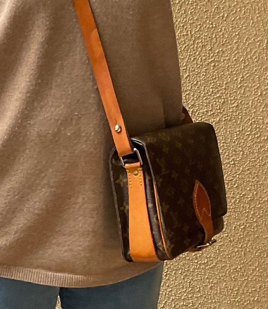 Louis Vuitton Taschen: Vuitton : Cartouchière des années 80 – Gebraucht aus Corseaux von Mililaforet75 7