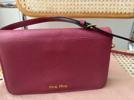 Miu Miu Umhänge Tasche pink Geldbörse