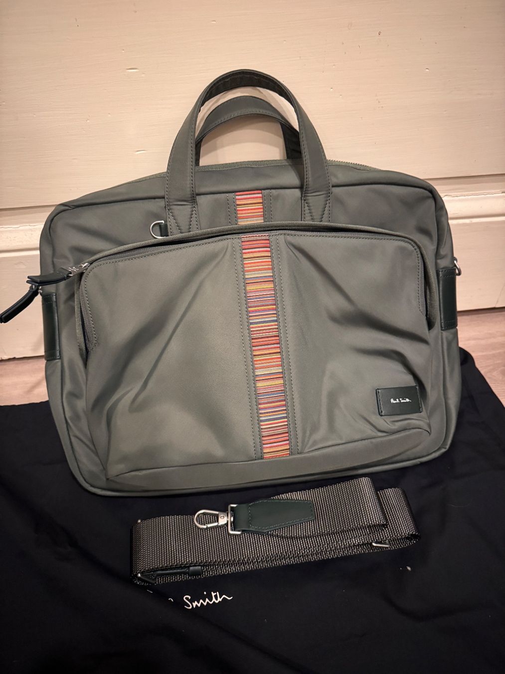 Paul Smith Borse: PAUL SMITH MEN BAG FOLIO MESSENGER CHF 650 – Nuovo (secondo la descrizione) da Unterseen venduto da SONY-CoolGo