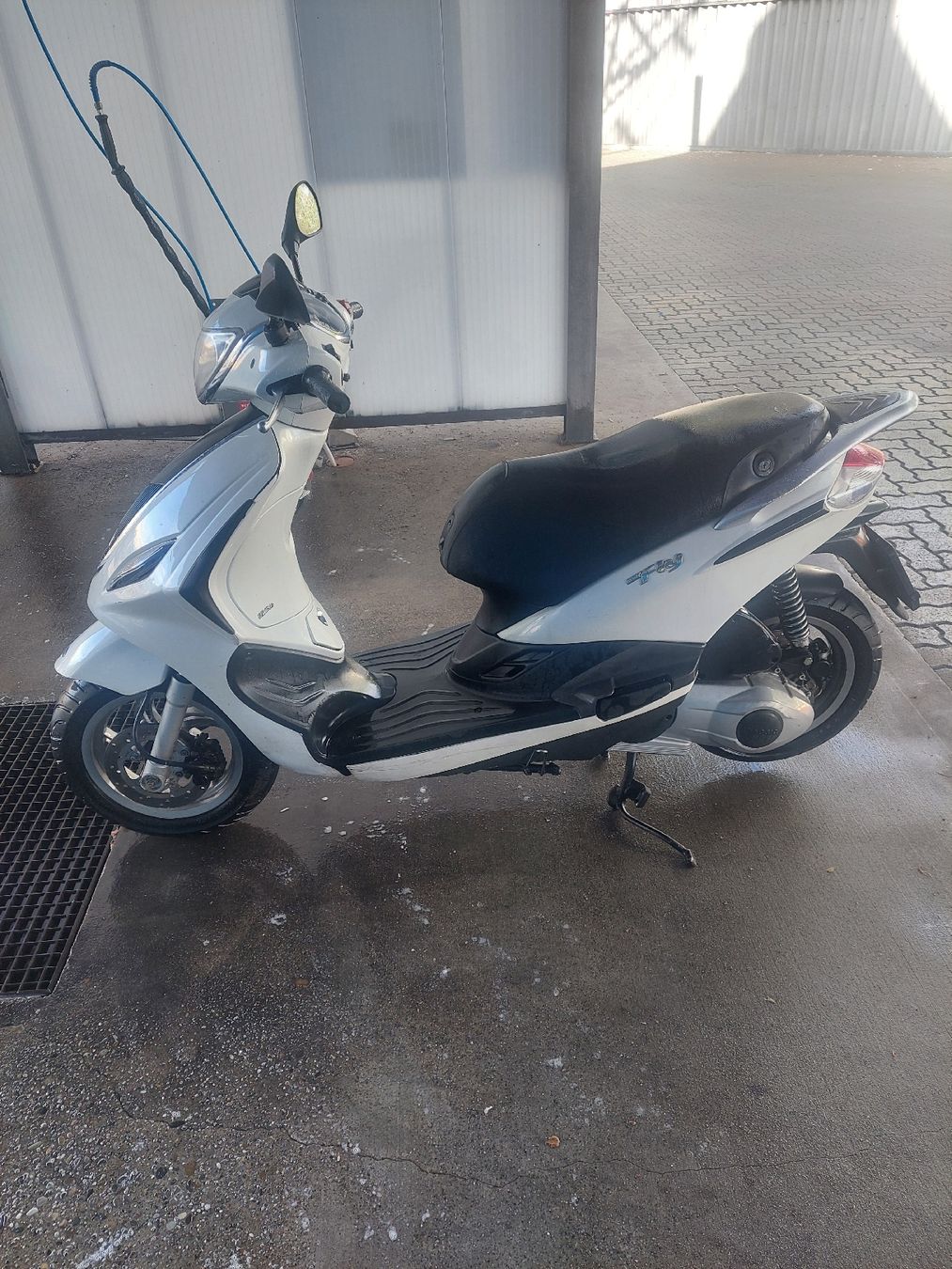 Piaggio Scooter: Piaggio Fly 125 i.e 3V – Usato da Winterthur venduto da ale_t766 6
