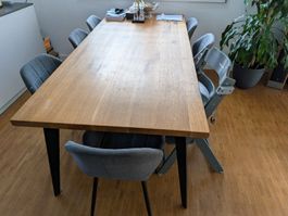 Stilvoll und schön Eichentisch 220 x 100 x 76 cm 8/10 Sitz
