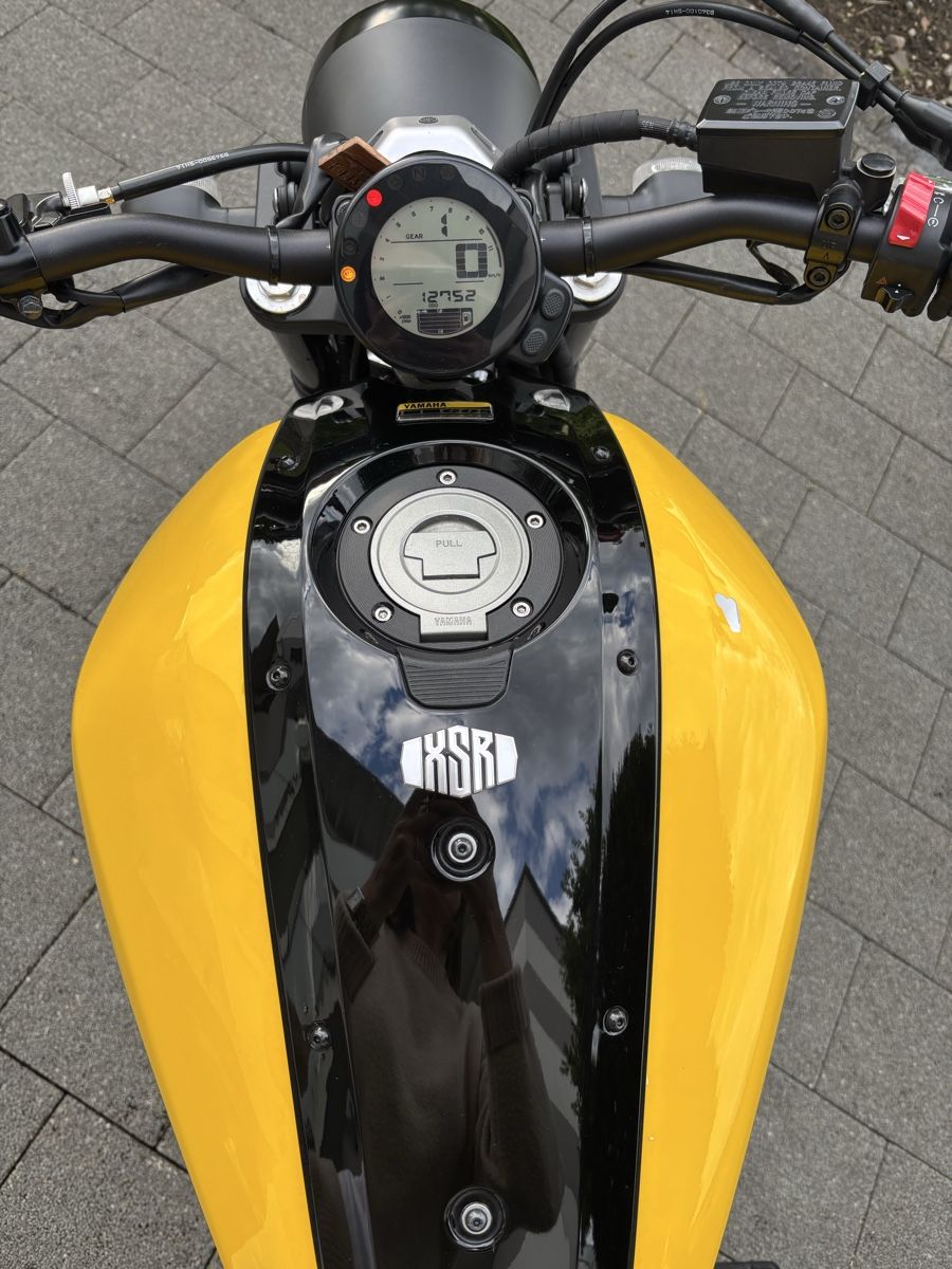 Yamaha Strasse: Yamaha XSR 700 60th Anniversary Edition – Gebraucht aus Aarberg von GEMSBYMAX 7