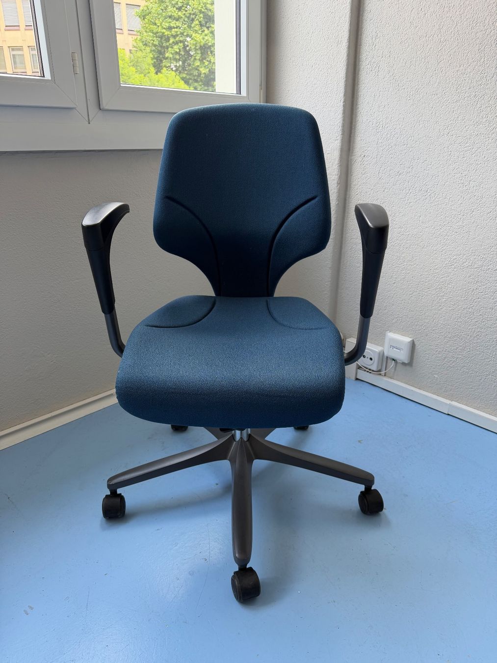 Giroflex Stühle: Giroflex-64 Stuhl – Gebraucht aus Zürich von mar_hs6l