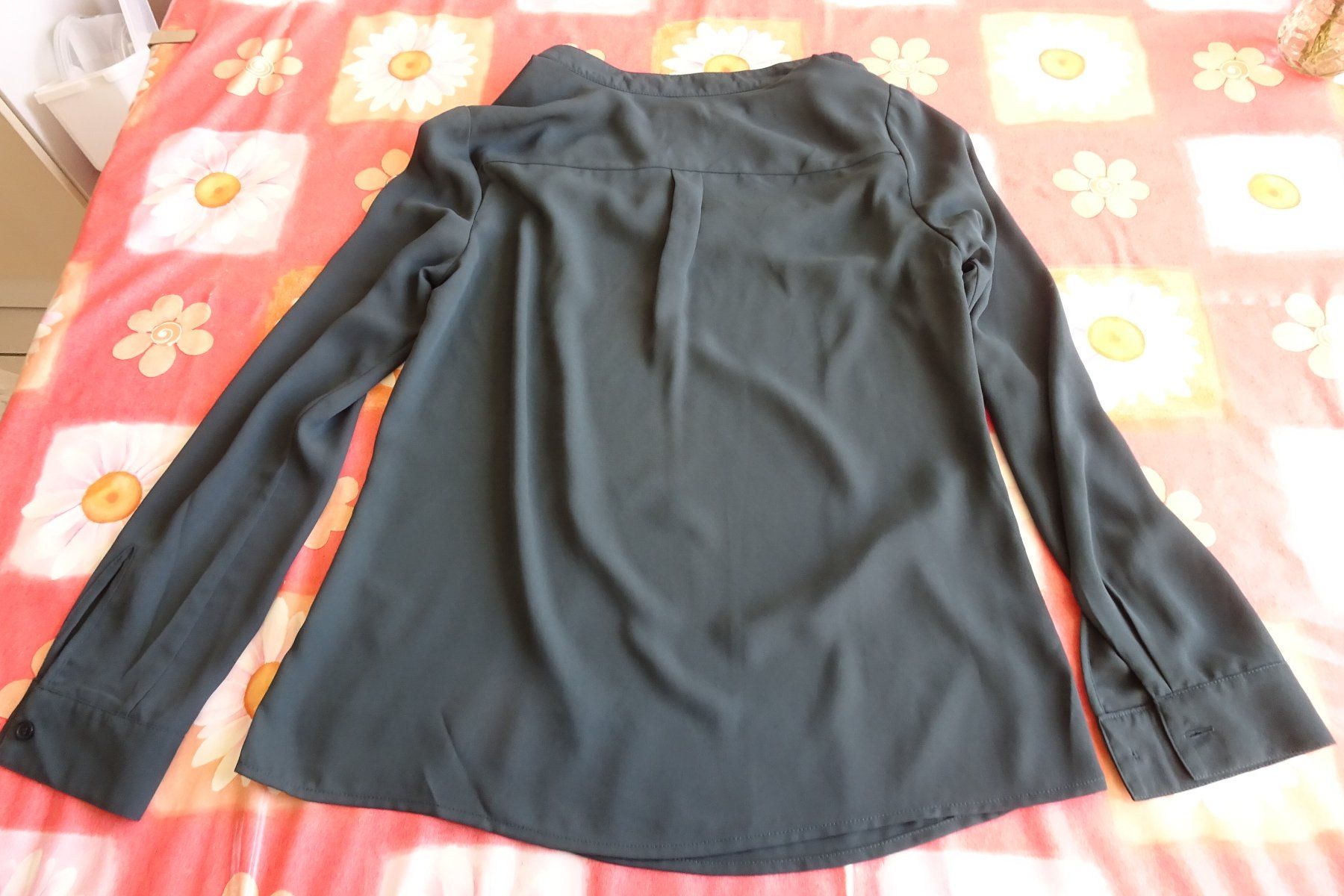 Blusen: leichte, chicke Bluse grün Gr. XS – Gebraucht aus Strengelbach von schmetterling20 6