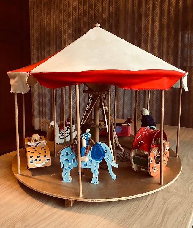 Giocattoli: Puppen-Karussell, handgemacht – Usato da Herrliberg venduto da els_r8qb 3