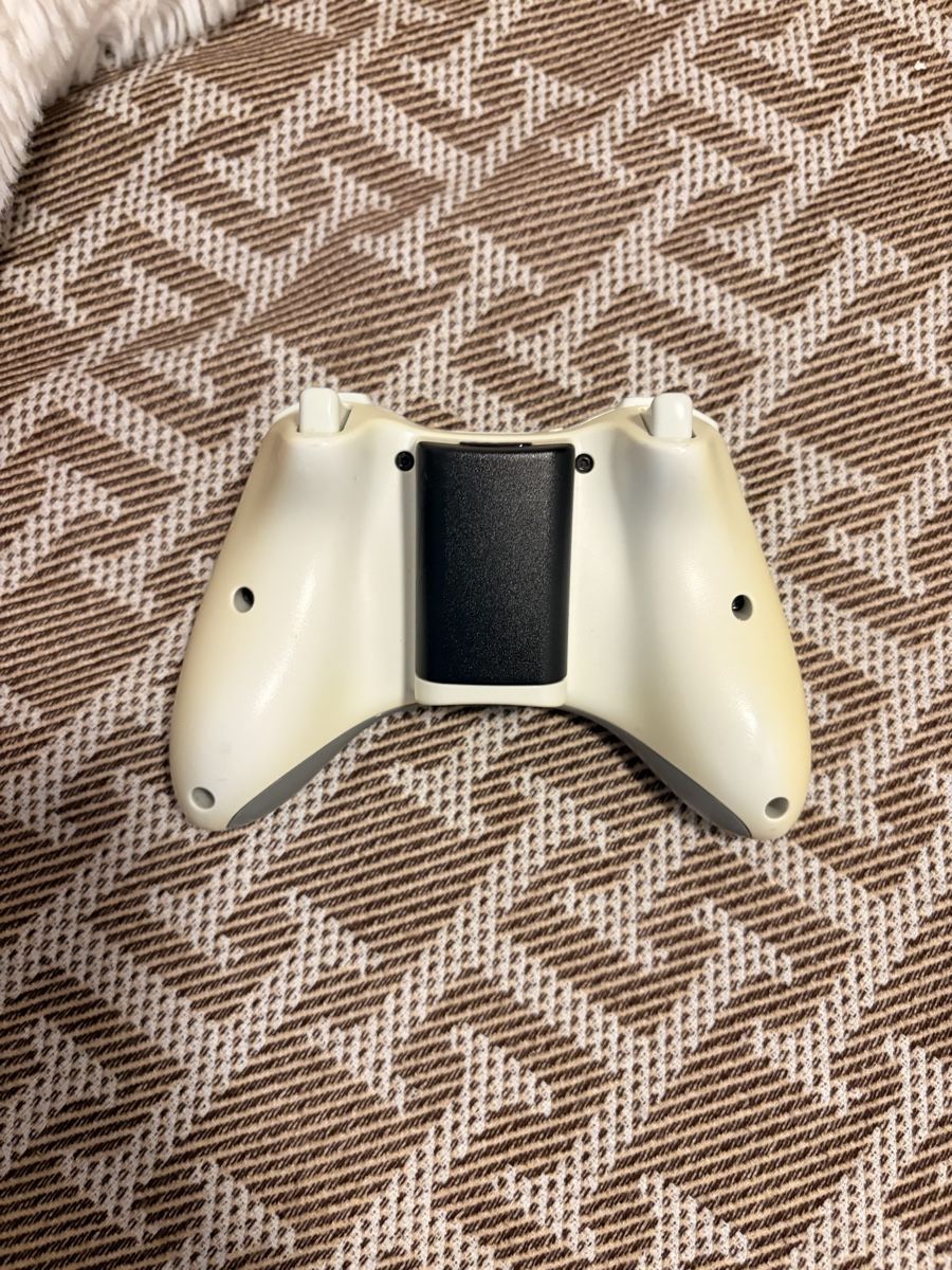 Controller: Xbox 360 Controller weiss mit Gebrauchsspuren – Gebraucht aus St.Gallen von rslalfs 1