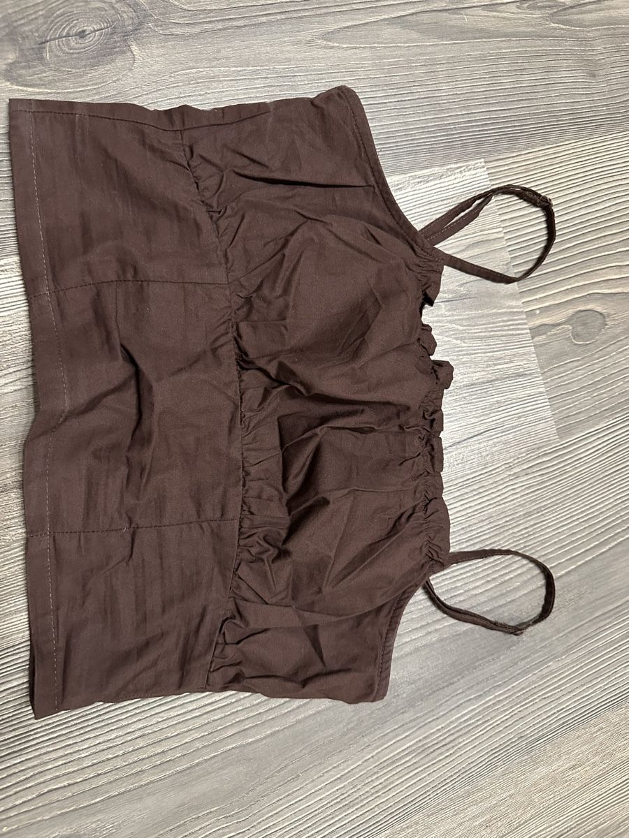 H&M Top: braunes Crop-Top Gr. XS – Usato da Schaanwald venduto da ael248
