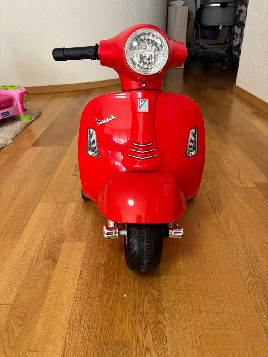 Vespa Véhicules pour enfants: Vespa per bambini  – Neuf (Voir description) à Savigny par Althea0202