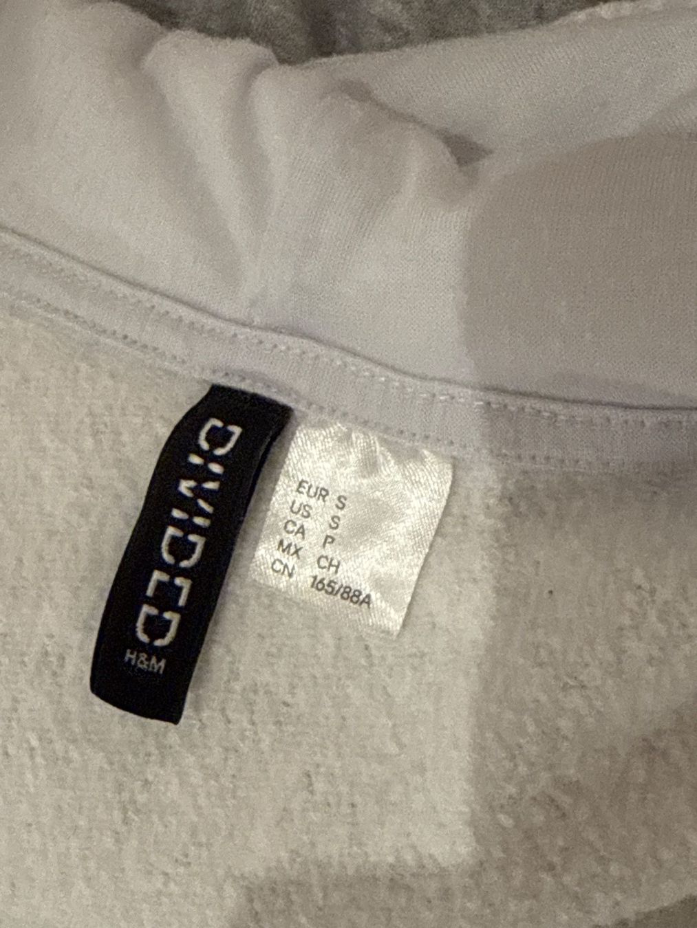H&M Vestes: Basic Kapuzenjägli von H&M Gr.S – D'occasion à Schönenwerd par d.chiara 3