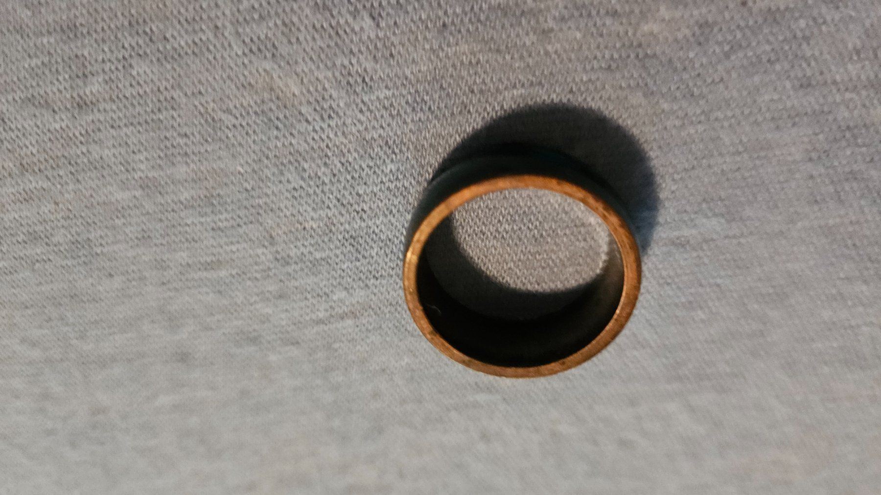 Anelli: Ring mit blauem Material, kein Stempel, Vintage – Usato da Feldbrunnen venduto da Kolosseum111 2
