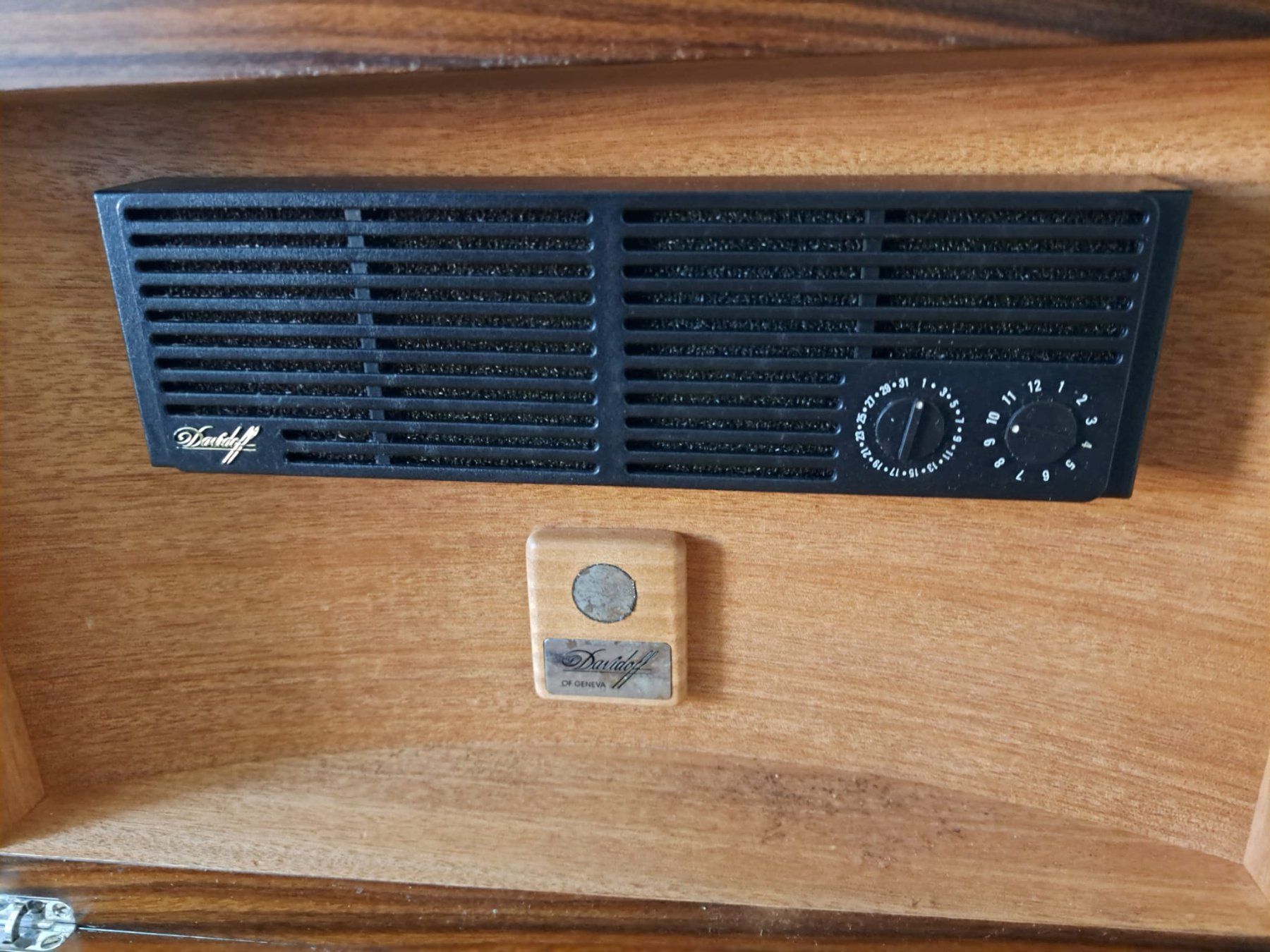 Davidoff Humidor per sigari: Zigarren Humidor – Usato da Wettingen venduto da geo_7yn7 3