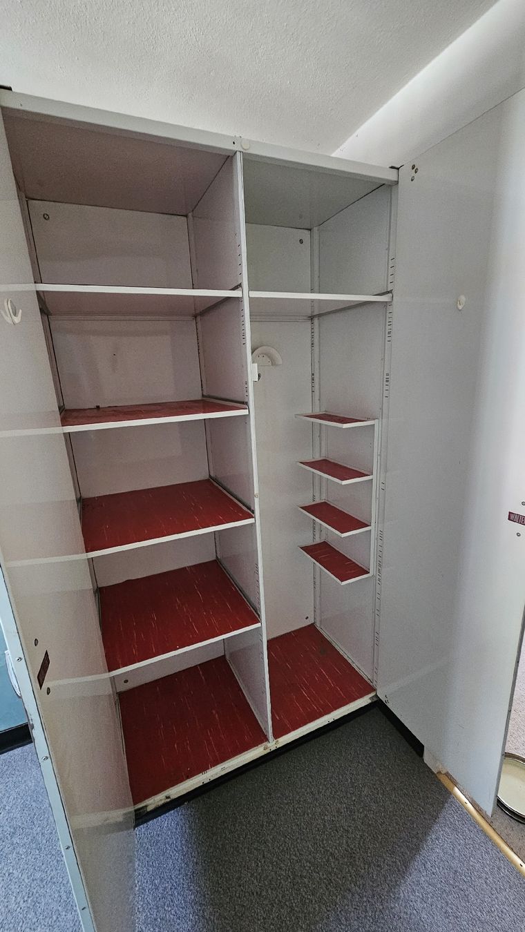 Schränke: Retro Schrank, 60er Jahre – Gebraucht aus Büron von Ica69 1