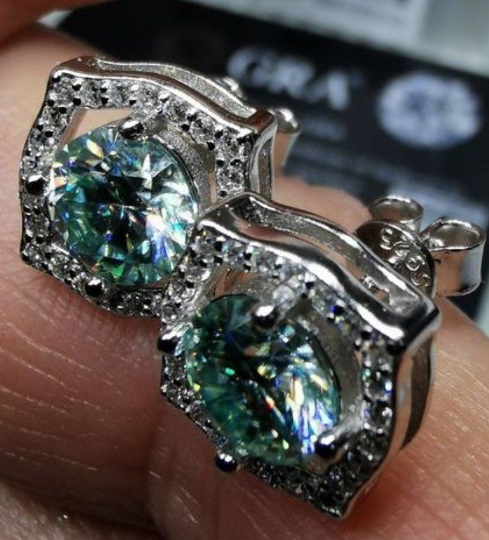 Orecchini pendenti & Orecchini a lobo: Boucles d'oreille argent avec moissanites 2 ct certifié GRA – Nuovo e nell'imballaggio originale da Reconvilier venduto da Tsma67 3