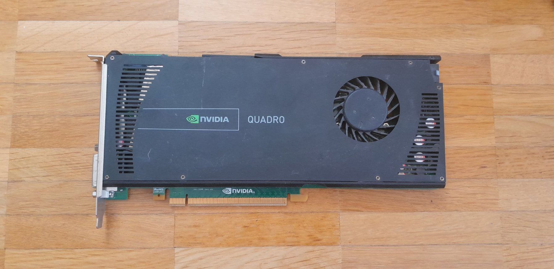 Nvidia Grafikkarten: Nvidia Quadro 4000 – Defekt aus Zollikofen von Nyfos