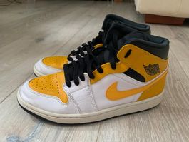 Jordan Air 1 Mid Jaune/Blanc - Taille 41