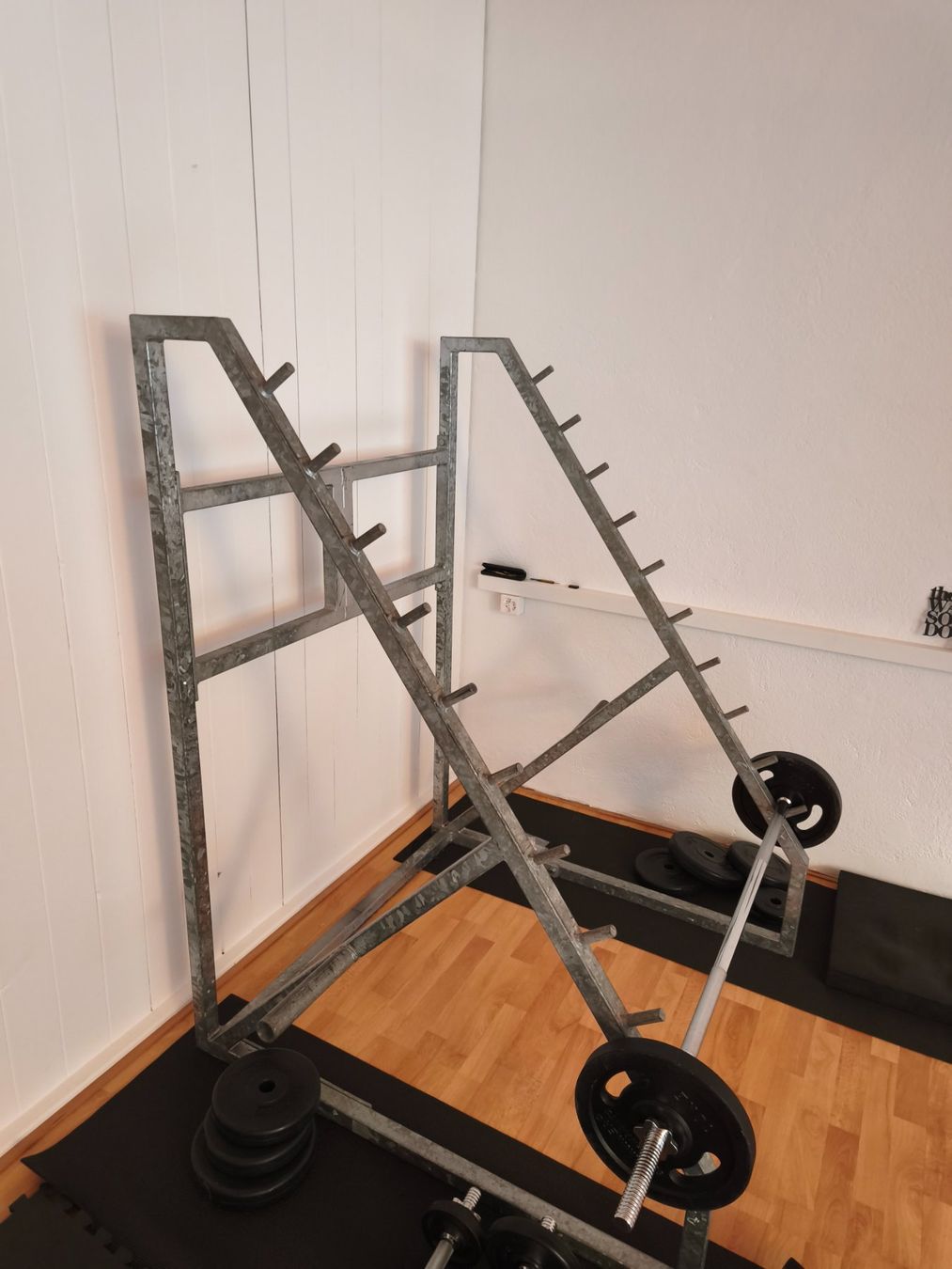 Manubri & Pesi: Gratis - Hantelständer / Hantelablage! – Usato da Glarus venduto da yzu_8p5f 2