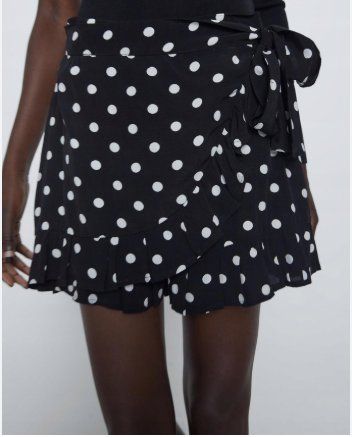 Zara Röcke: Zara Punkte Wickelrock-Shorts – Neu (gemäss Beschreibung) aus Bülach von deinmica