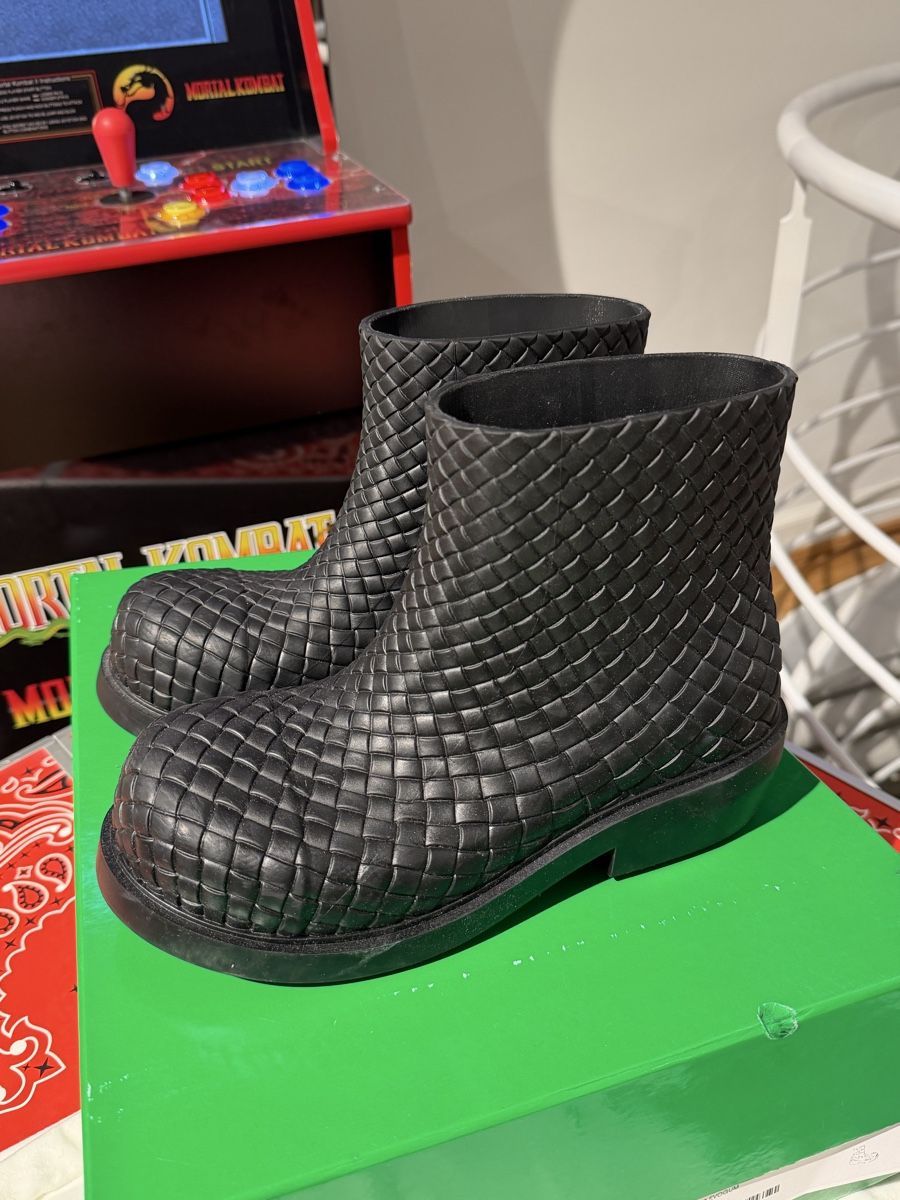 Bottega Veneta Scarpe da uomo: Bottega Veneta Fireman Ankle Boot Rubber Grösse 40 – Nuovo (secondo la descrizione) da Basel venduto da julianlenzin 2