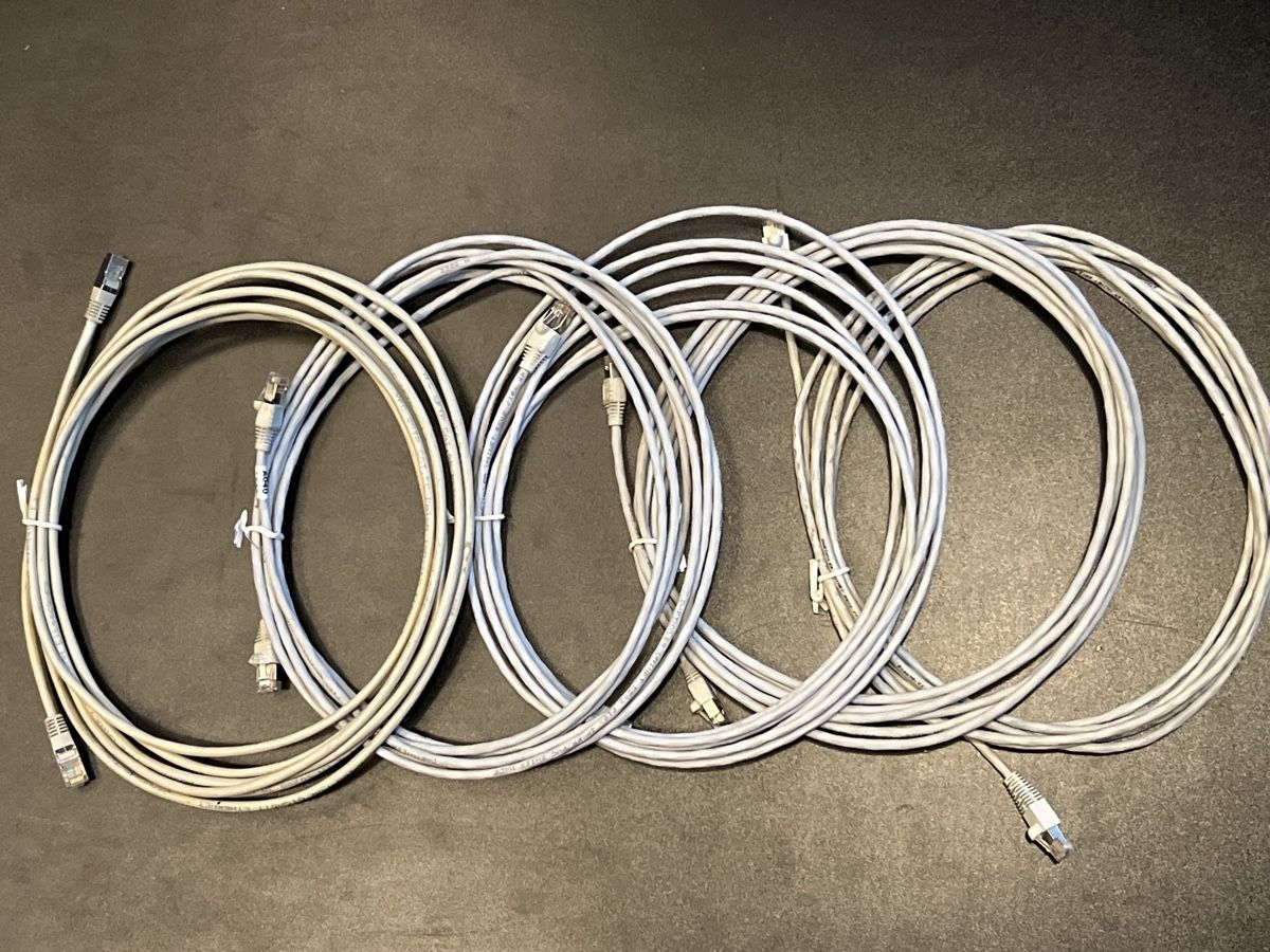 Dätwyler Cavi: Ethernet Kat5e Kabel – Usato da Burgdorf venduto da krengseli 1