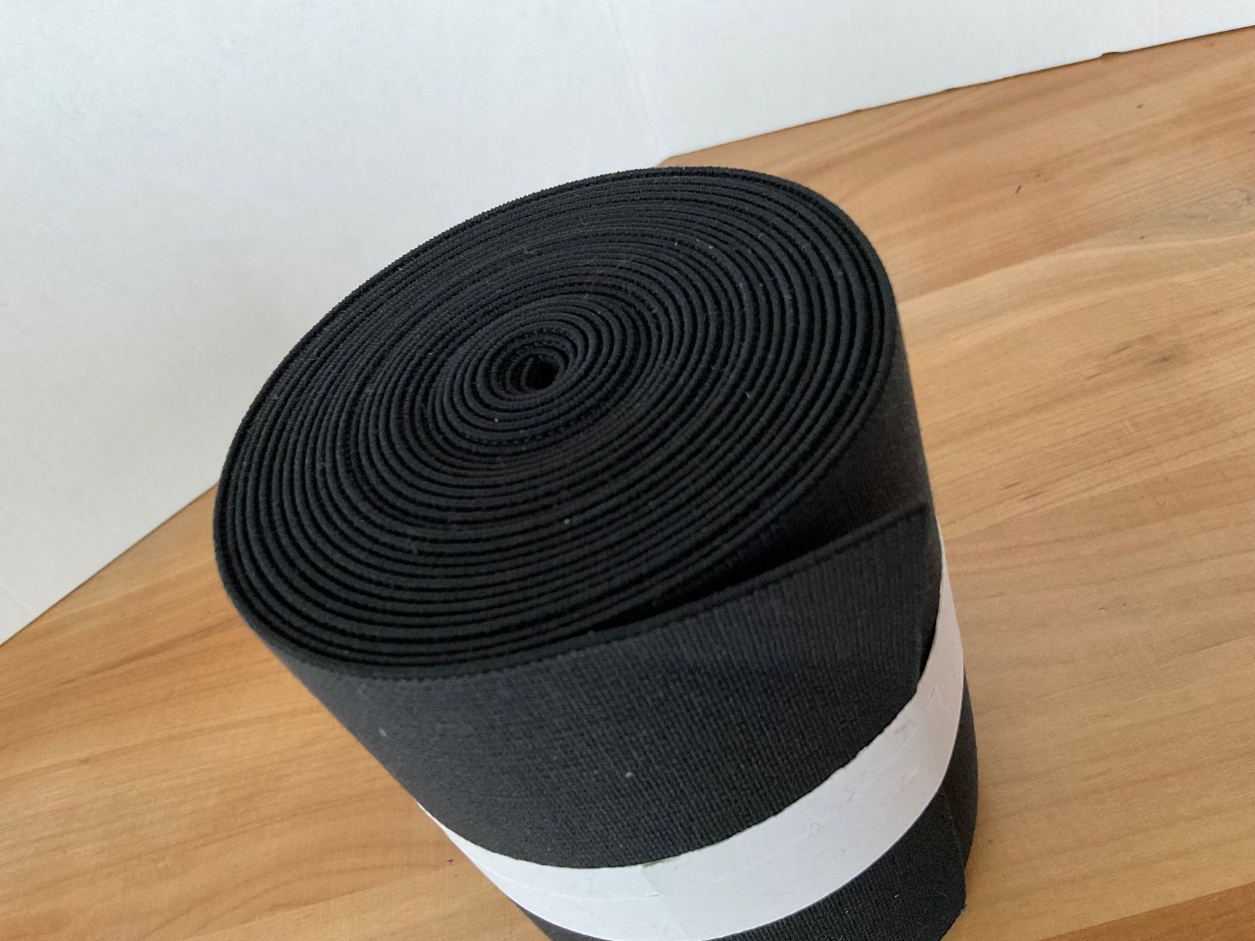 Tessuti: Textil Webband / Gummiband schwarz 4 Meter lang – Usato da Rümlang venduto da BoutiqueMonique16