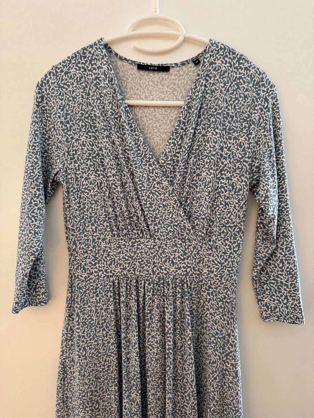 Robes: zero Kleid Gr. 34 – Neuf (Voir description) à Zürich par sel_w5sd 1