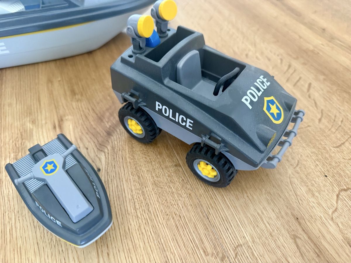 Playmobil Giocattoli: Playmobil Polizei-Set mit Boot, Helikopter etc. – Usato da Nänikon venduto da Nd73 3