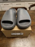 Adidas Yeezy Slides con scatola – taglia 44 2/3