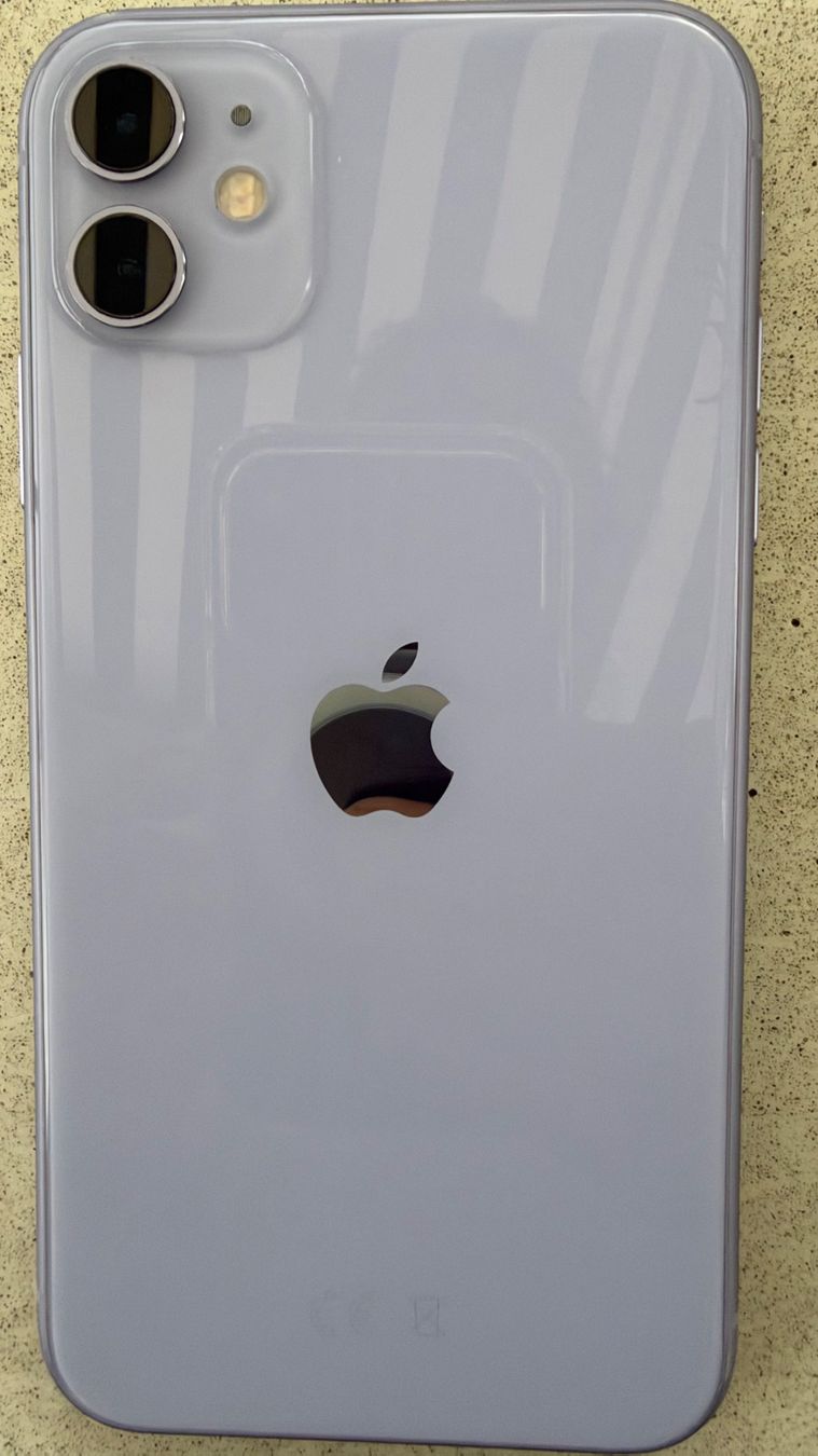 Apple Telefoni cellulari / Smartphones: Apple iPhone 11, 256 GB - Violett – Usato da Frick venduto da Zimmo 2