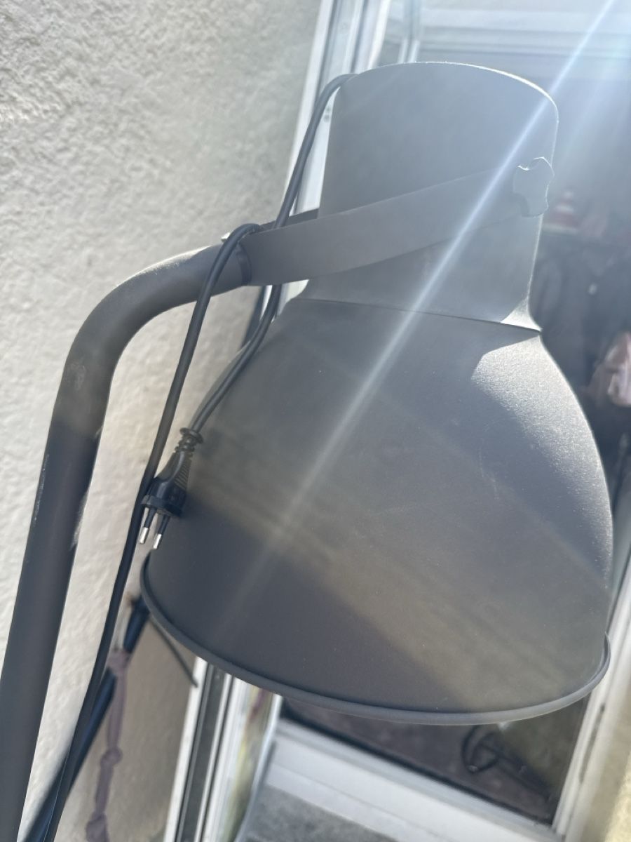 Lampes: Designklassiker Stehlampe Schwarz – D'occasion à Zürich par Pingu333 3