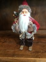Deko Samichlaus auf Skiern – Weihnachtsmann Figur 35cm