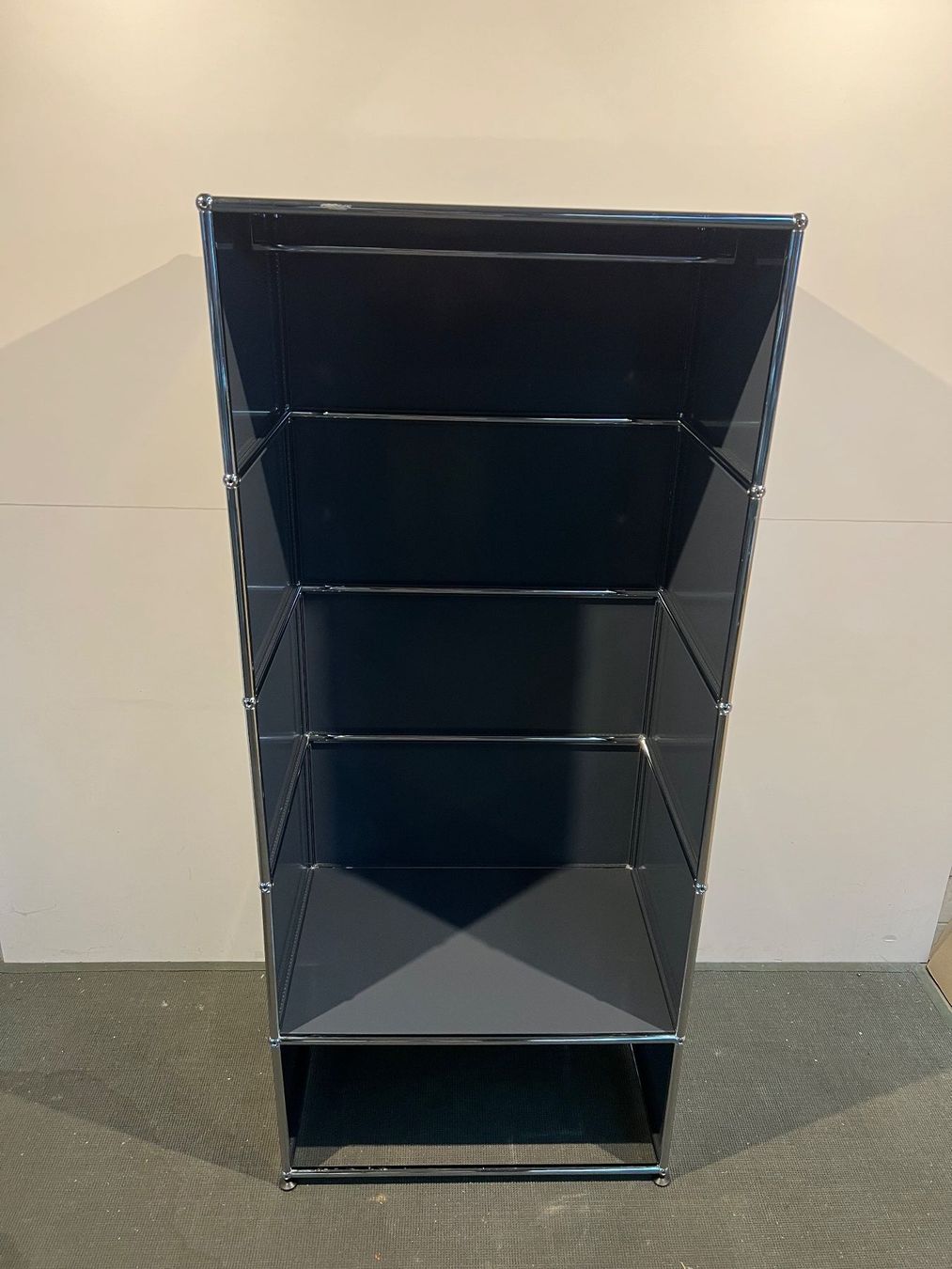 Guardaroba: 006 USM Haller Garderobe – Usato da Wangen an der Aare venduto da TBYN 5